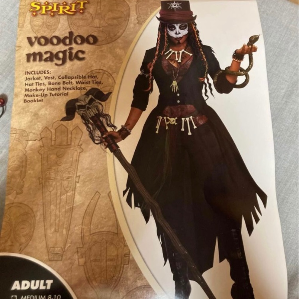 Voodoo Priestess Halloween Costume. Size M in womens.